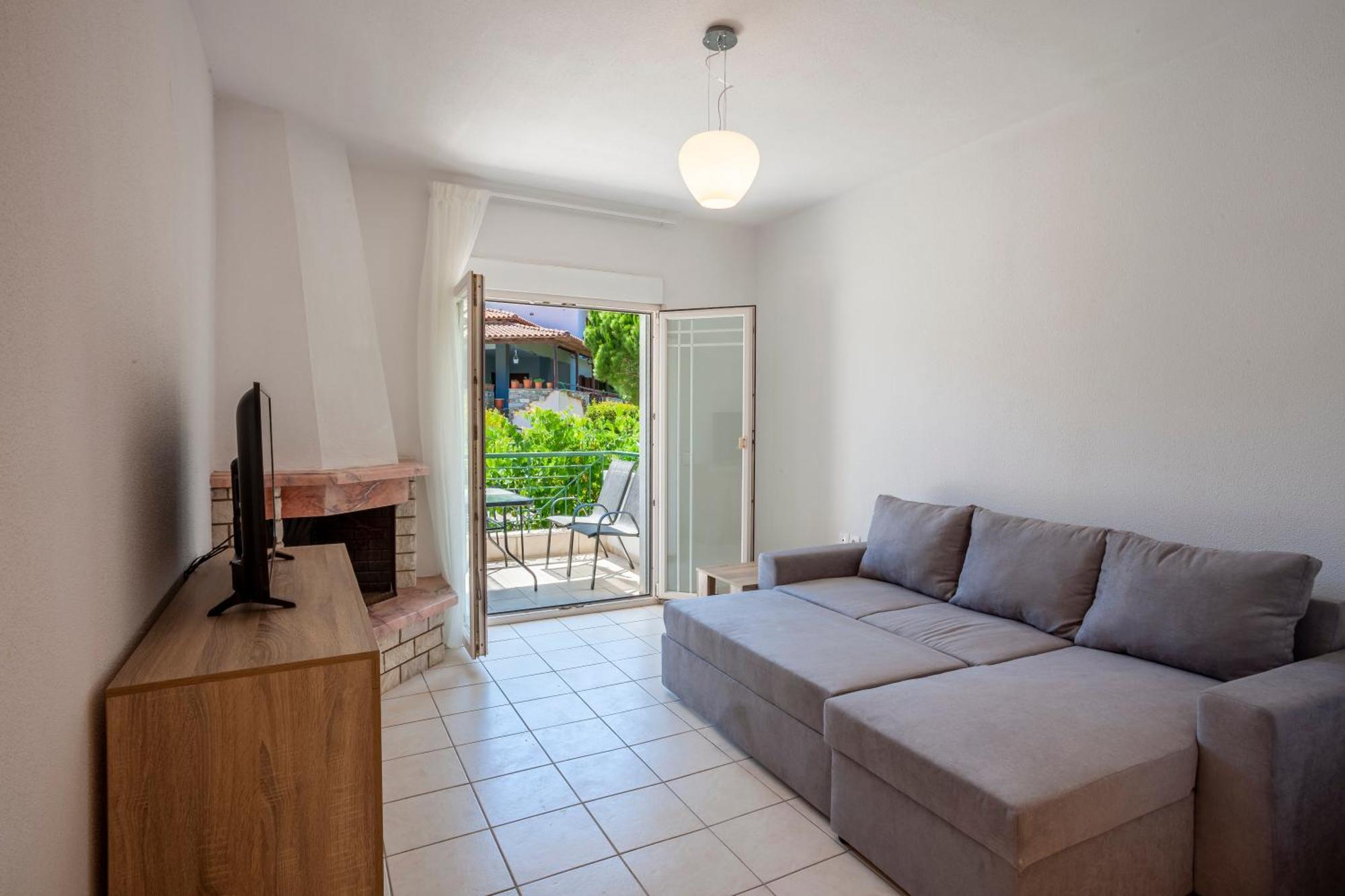 Aris Luxury Apartments Pefkochori Bagian luar foto