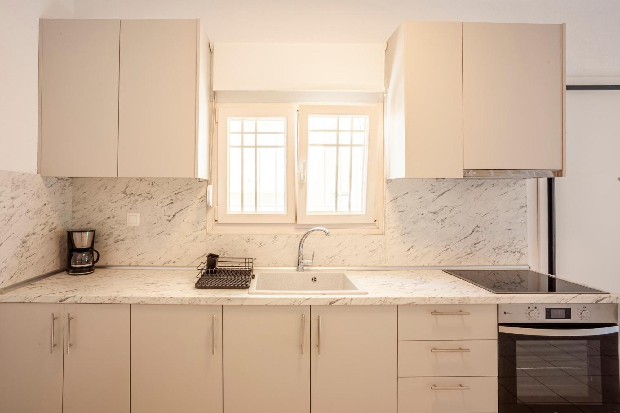 Aris Luxury Apartments Pefkochori Bagian luar foto