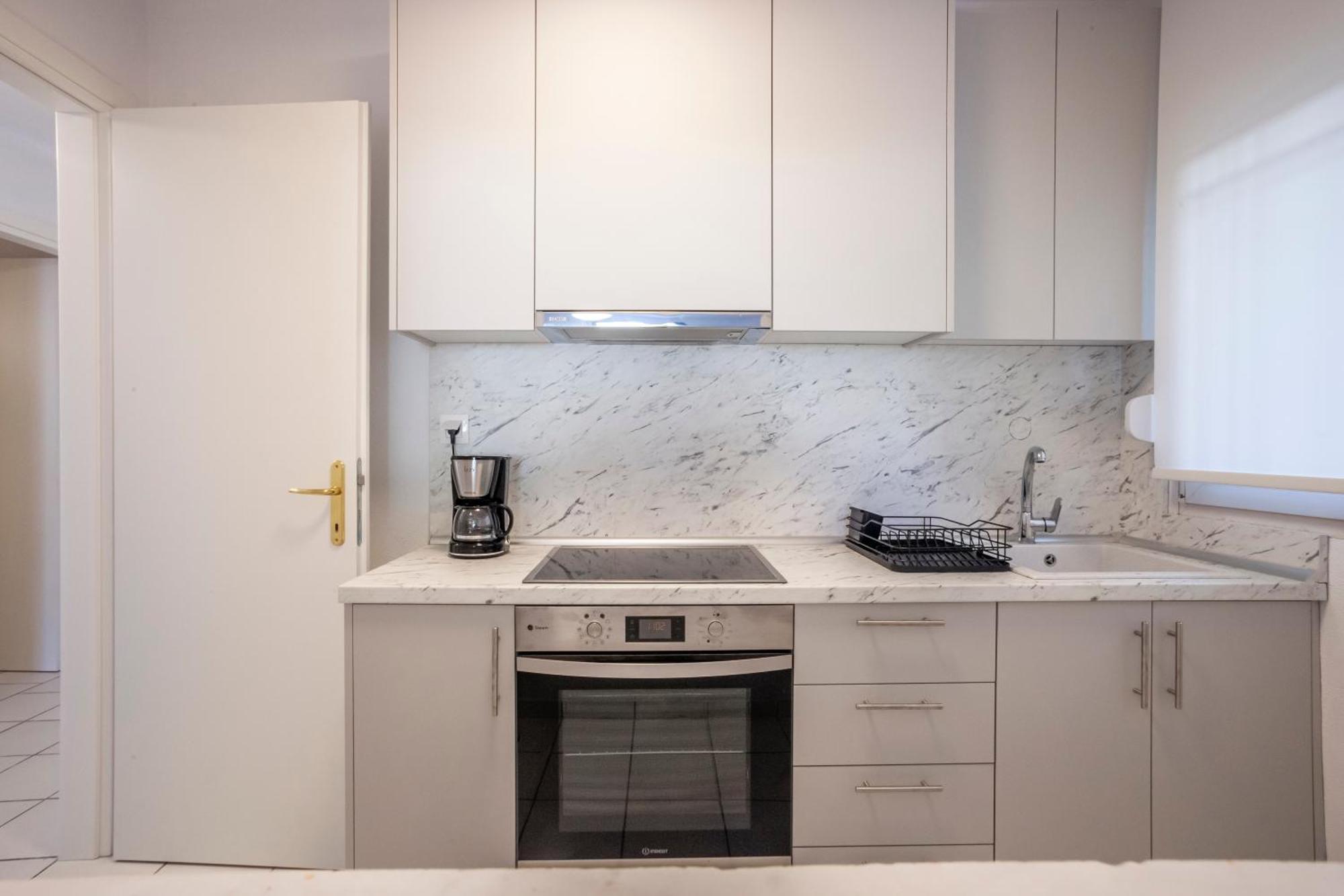 Aris Luxury Apartments Pefkochori Bagian luar foto