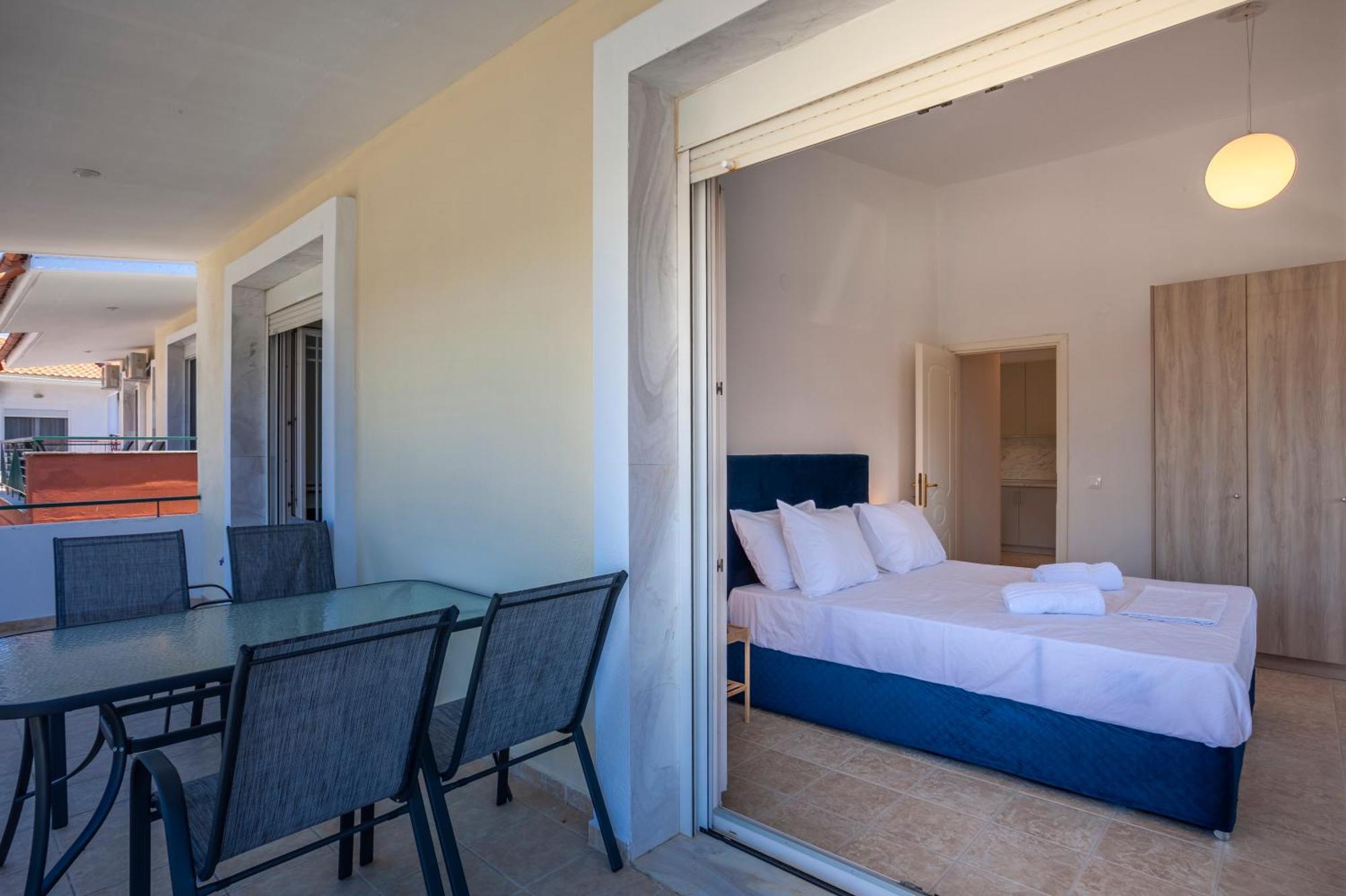 Aris Luxury Apartments Pefkochori Bagian luar foto