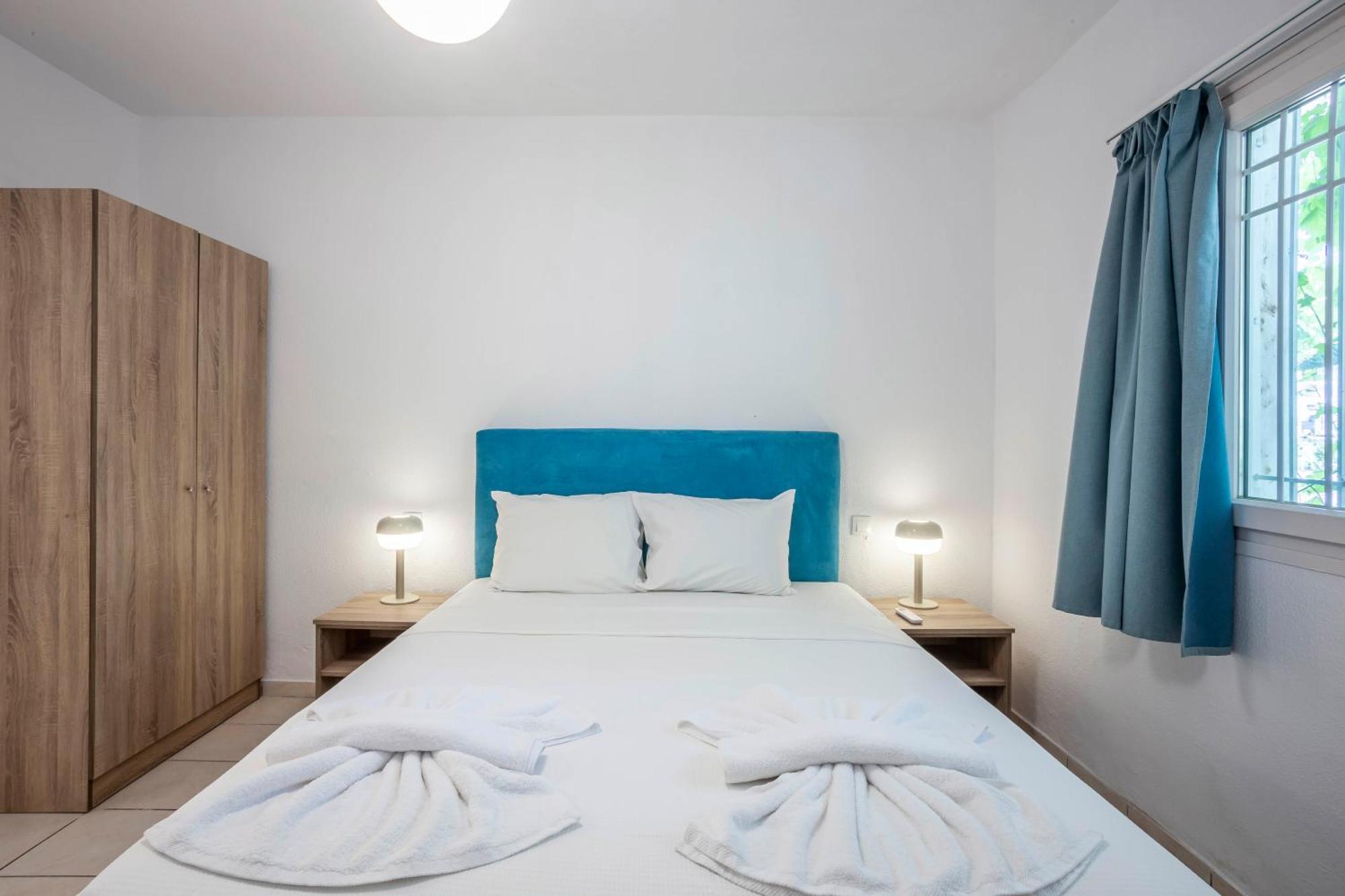 Aris Luxury Apartments Pefkochori Bagian luar foto