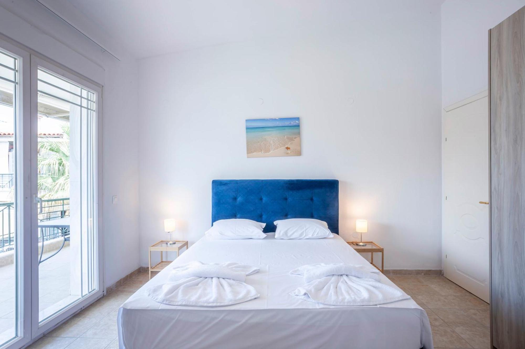 Aris Luxury Apartments Pefkochori Bagian luar foto
