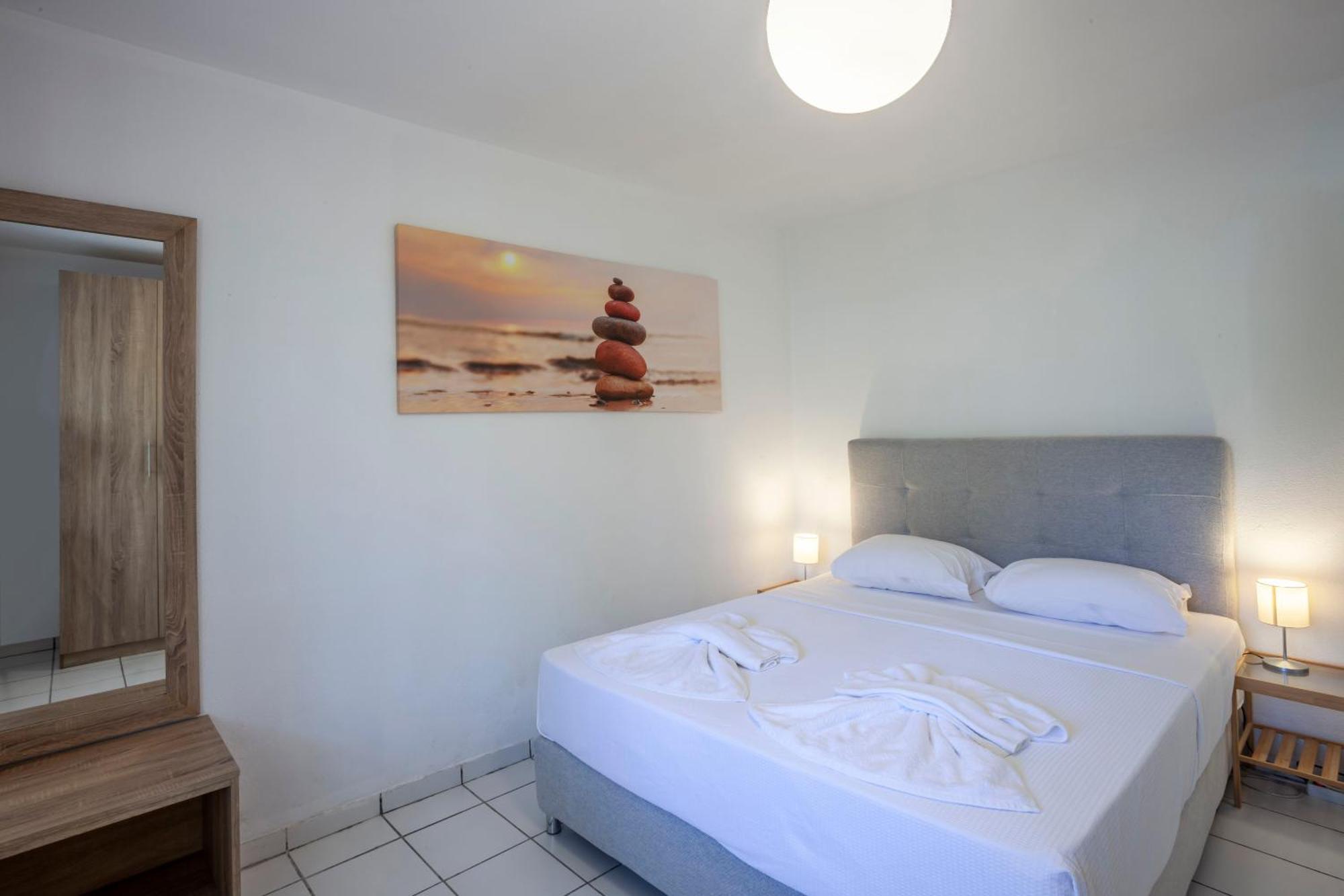 Aris Luxury Apartments Pefkochori Bagian luar foto