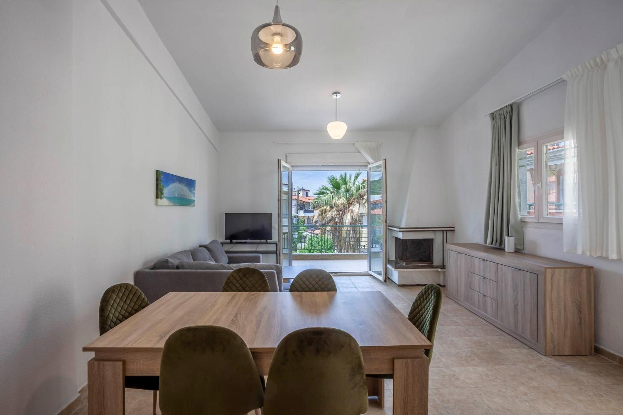 Aris Luxury Apartments Pefkochori Bagian luar foto