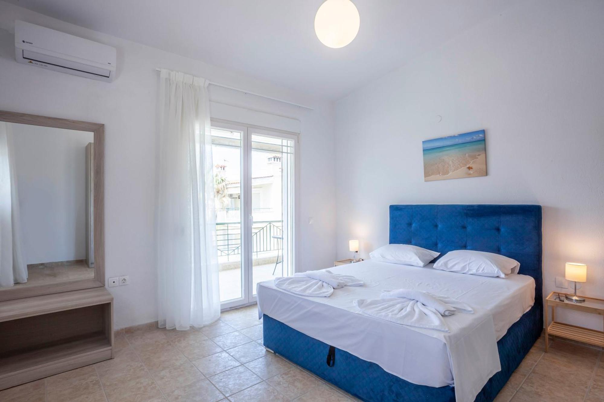 Aris Luxury Apartments Pefkochori Bagian luar foto