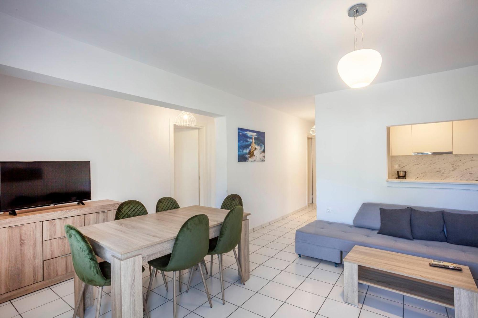 Aris Luxury Apartments Pefkochori Bagian luar foto