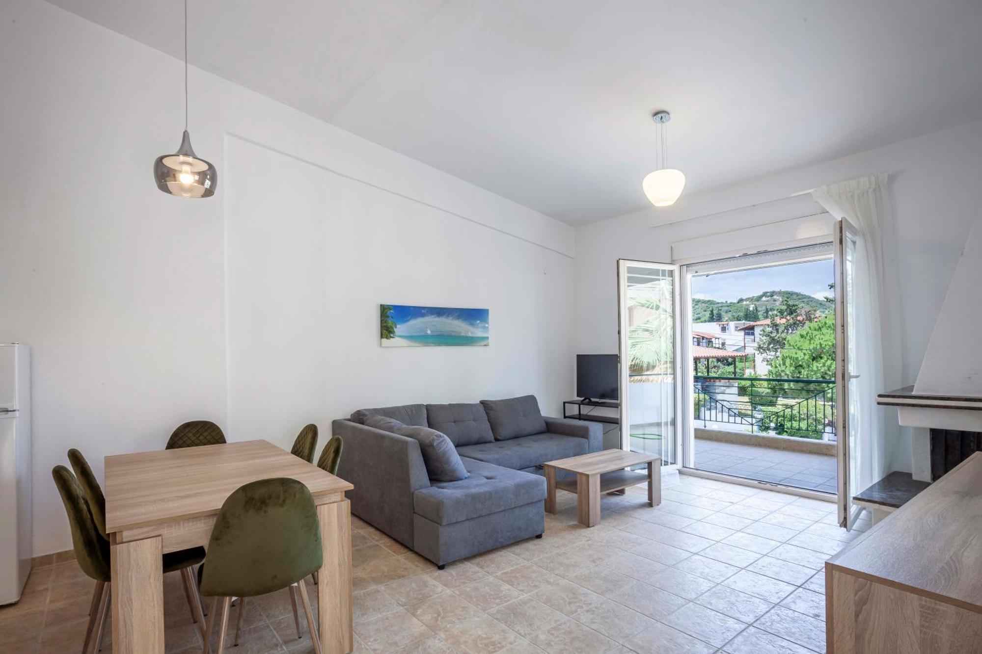 Aris Luxury Apartments Pefkochori Bagian luar foto