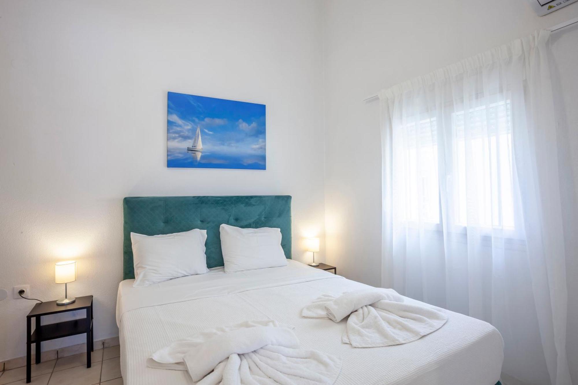 Aris Luxury Apartments Pefkochori Bagian luar foto