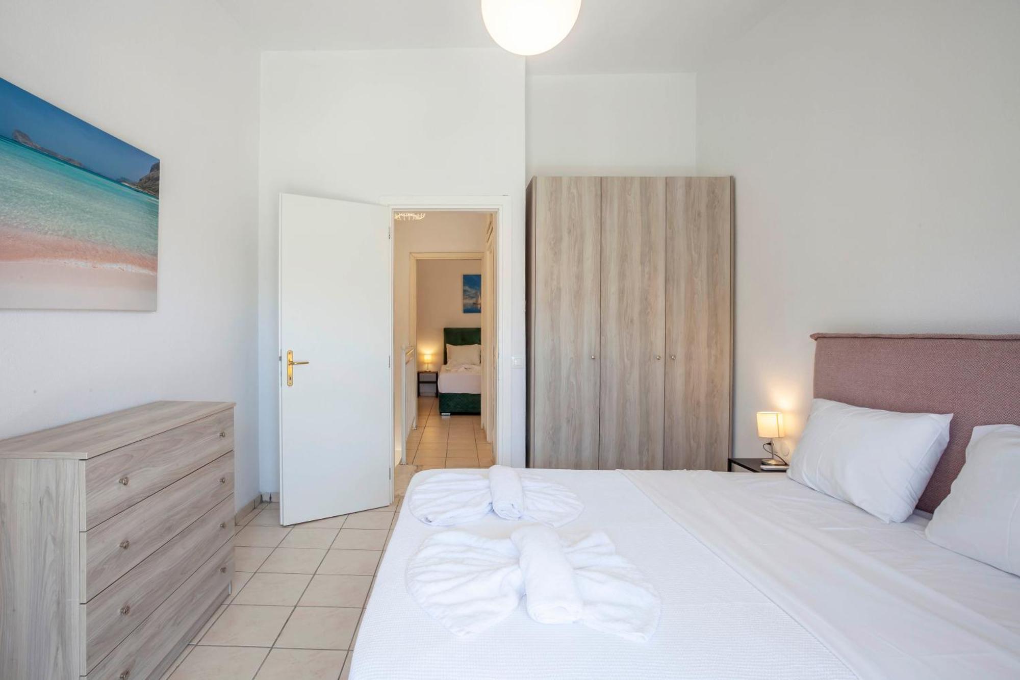 Aris Luxury Apartments Pefkochori Bagian luar foto