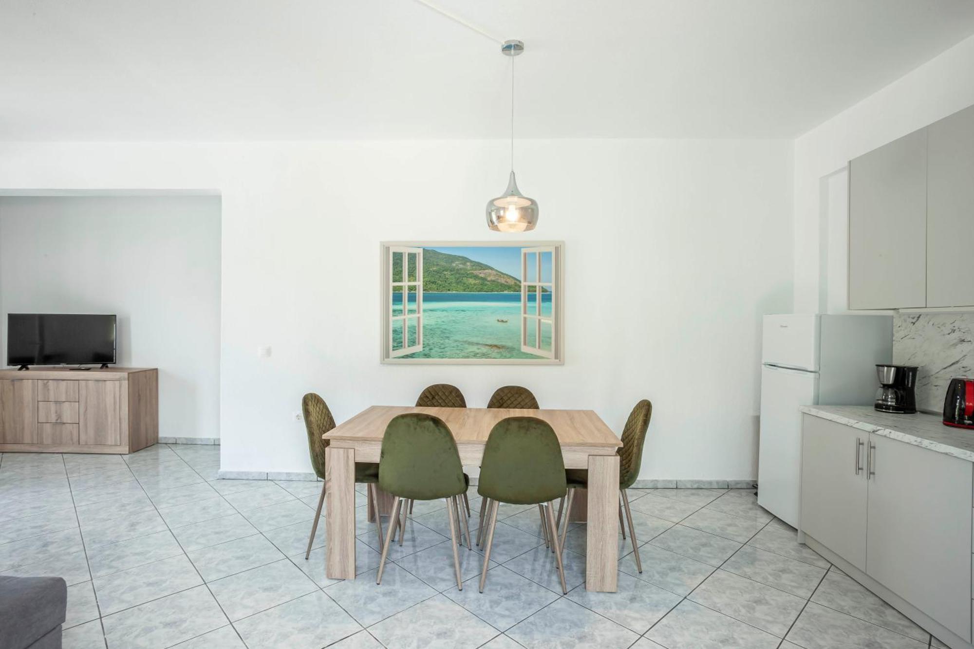 Aris Luxury Apartments Pefkochori Bagian luar foto