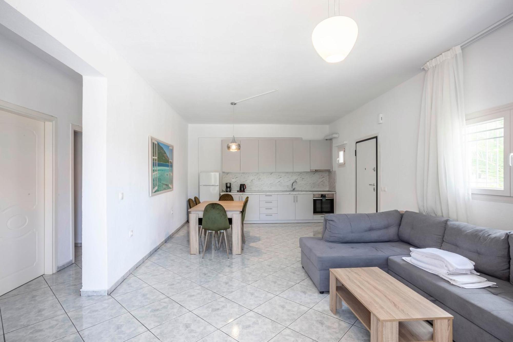 Aris Luxury Apartments Pefkochori Bagian luar foto