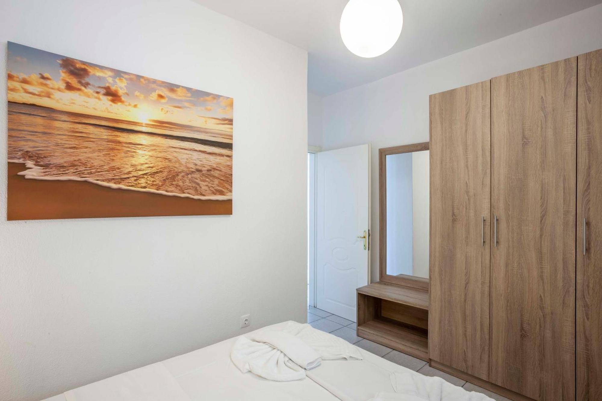 Aris Luxury Apartments Pefkochori Bagian luar foto